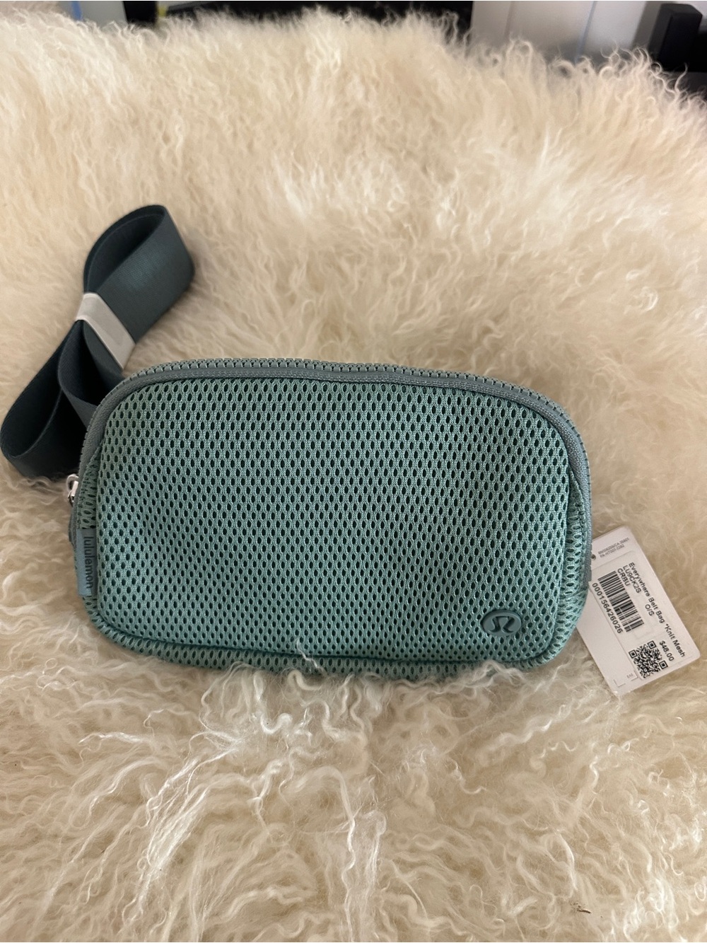 Lululemon Everywhere Belt Bag Knit Mesh 1L Crater Blue NWT Genuine